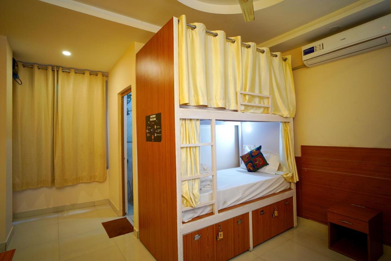 Karwaan Hostel Rishikesh Exterior photo